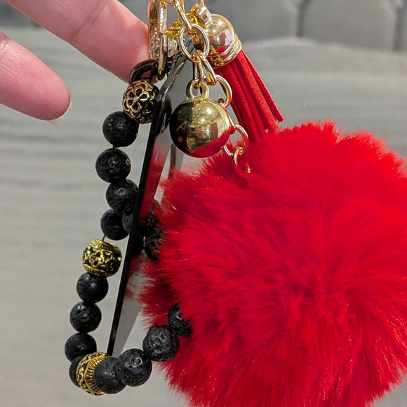 Elegant Red Tassel and Pom Pom Keychain - Picture 14 of 15